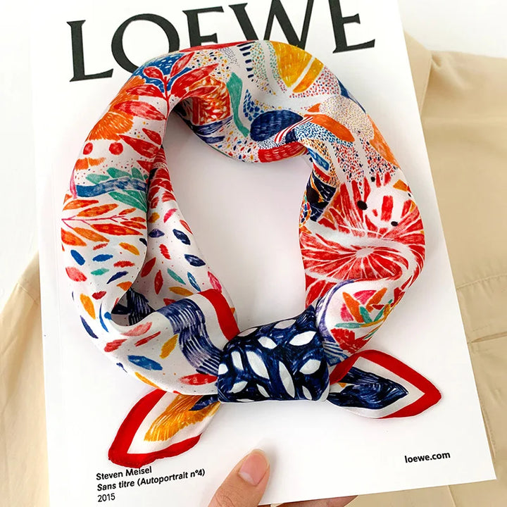 Foulard carré imprimé — 70 × 70 cm