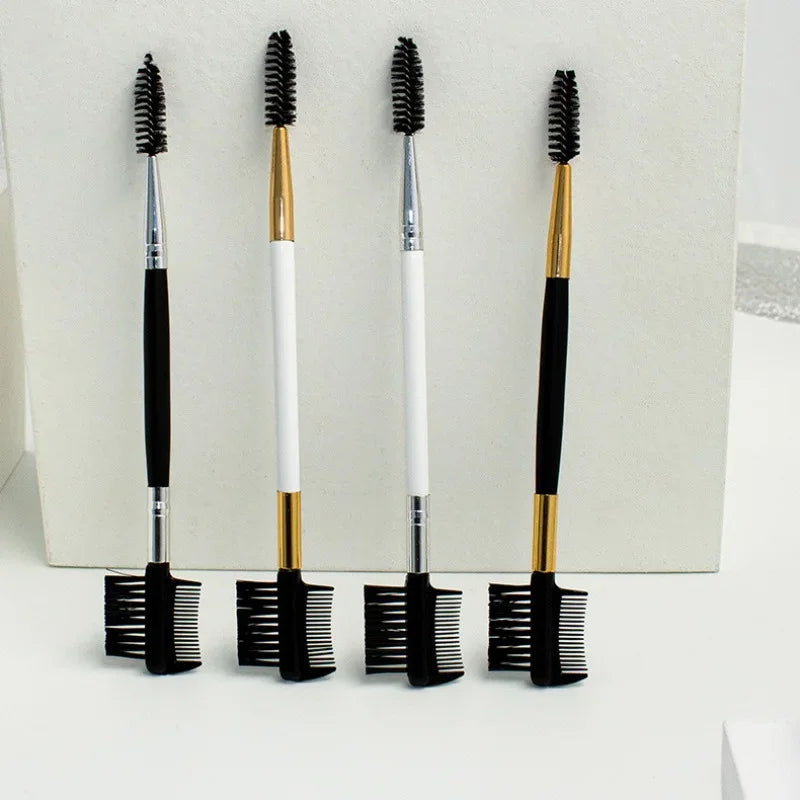 Brosse à sourcils double embout