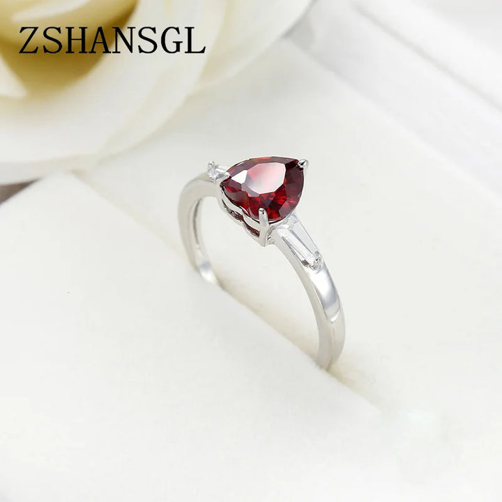 Bague cœur rouge à petits cristaux