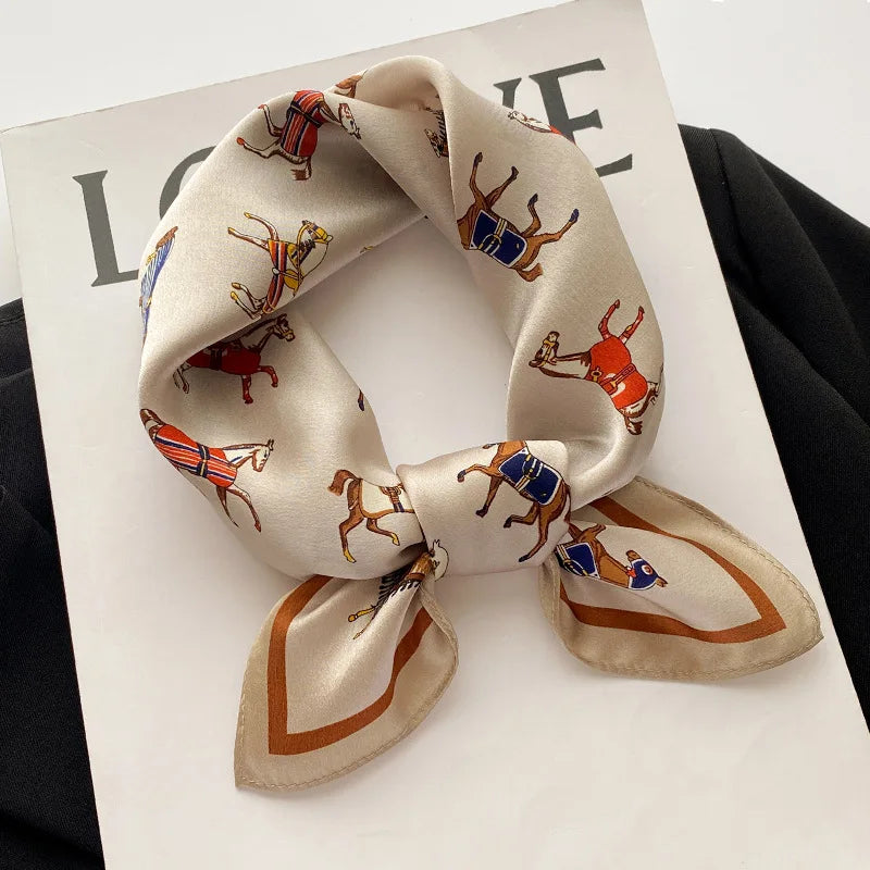 Foulard carré imprimé — 70 × 70 cm