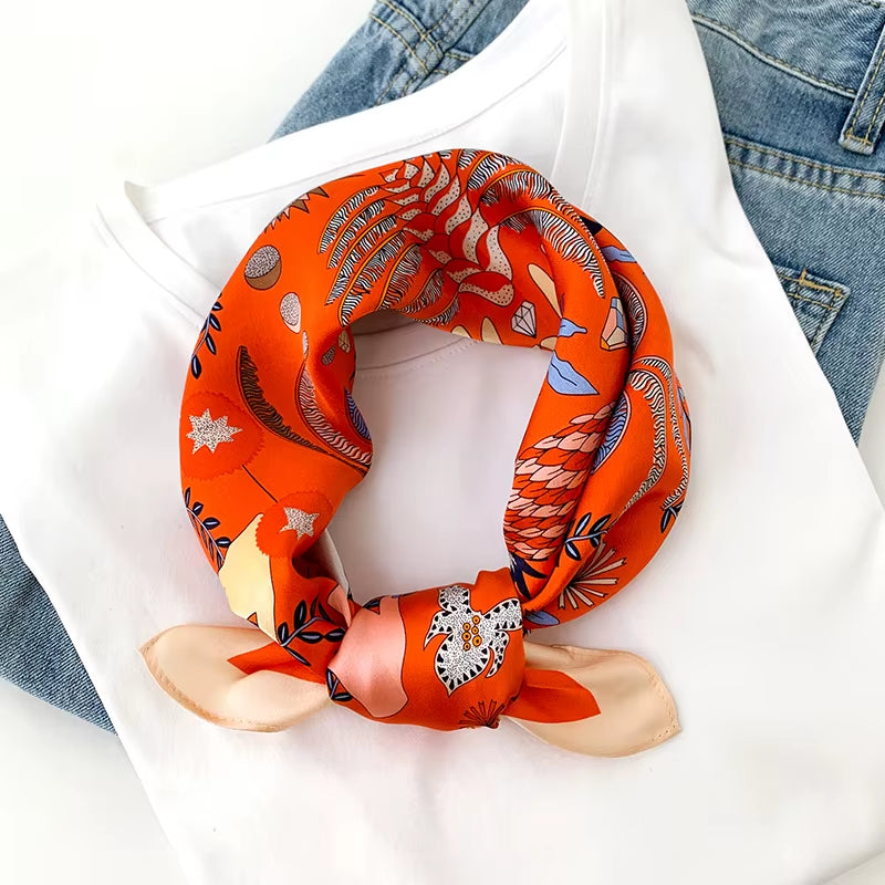 Foulard carré imprimé — 70 × 70 cm