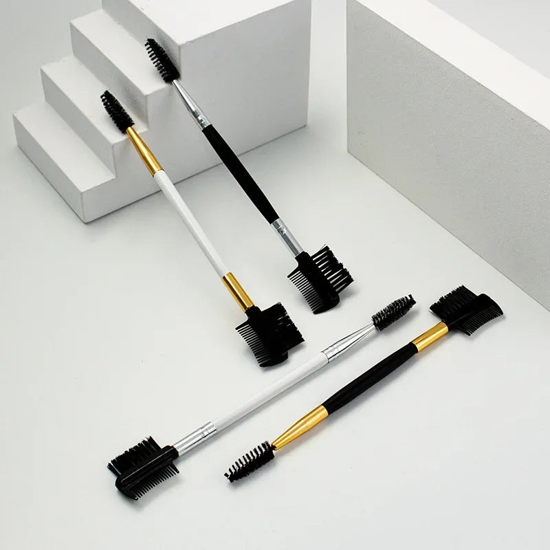 Brosse à sourcils double embout