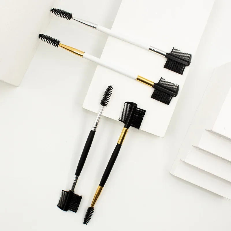 Brosse à sourcils double embout