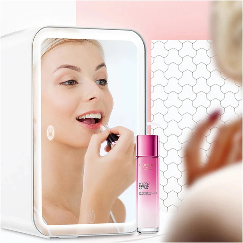CoolSkin™ – Mini frigo pour cosmétiques et soins visage.