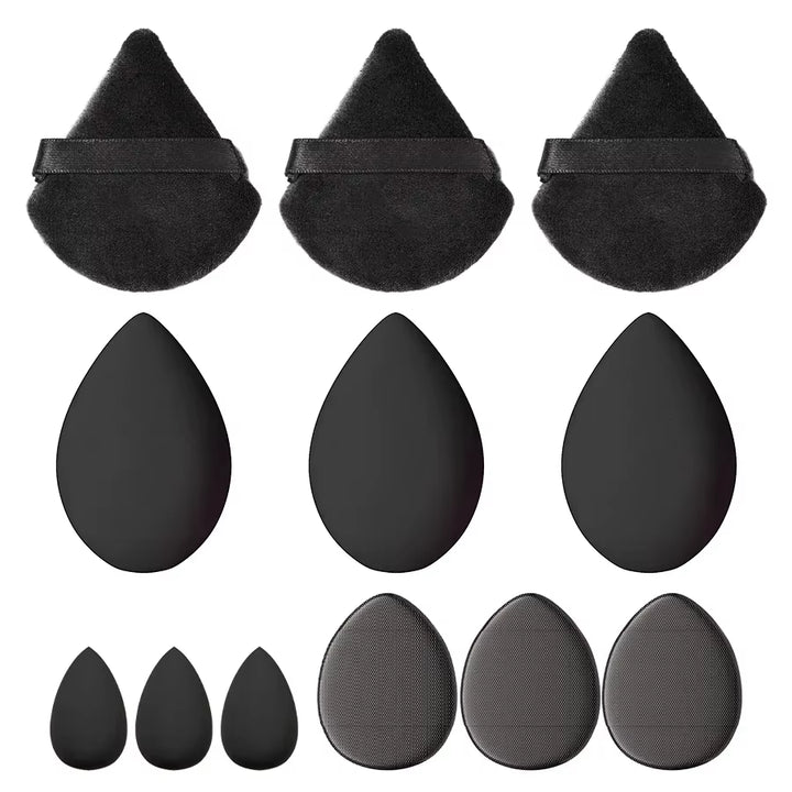 Douze houppettes noires de formes assorties