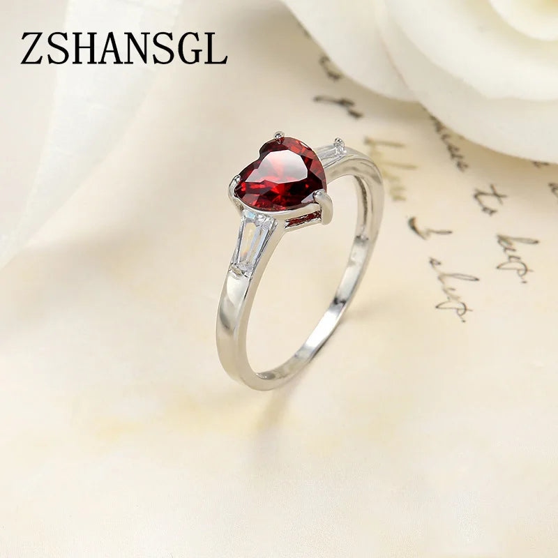 Bague cœur rouge à petits cristaux
